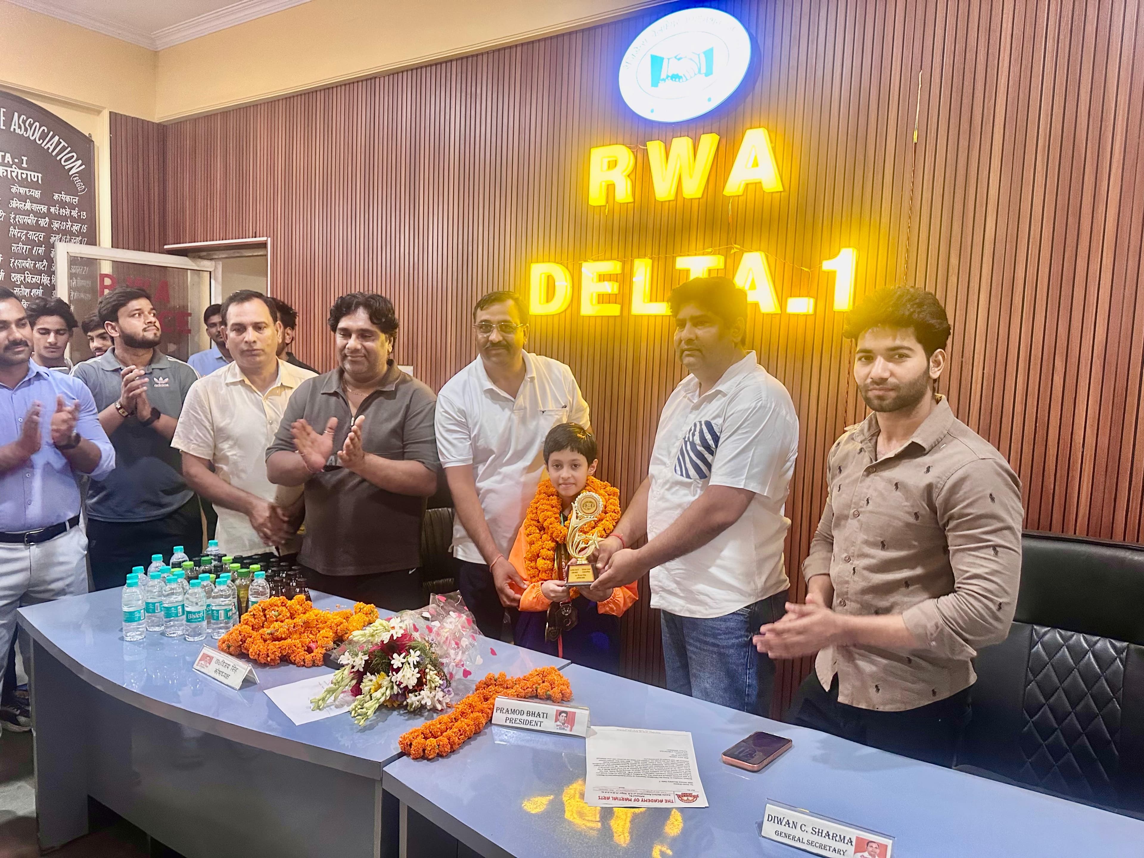 साउथ एशियन कराटे चैंपियनशिप में कांस्य पदक जीतने वाली आराध्या गुप्ता का आरडब्ल्यूए डेल्टा-1 ने किया सम्मान