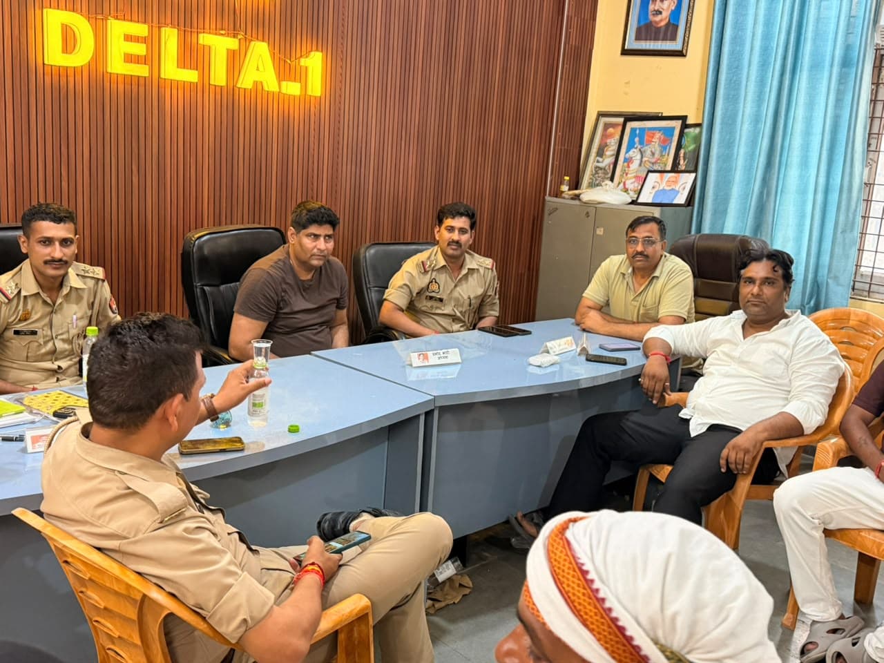 सेक्टर डेल्टा-1 में सुरक्षा को लेकर RWA की बैठक, शाम को चेकिंग और बैरिकेडिंग का आश्वासन